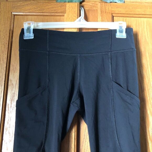 Lululemon Black Multi-Pocket Ankle Leggings - 4 - Picture 2 of 13